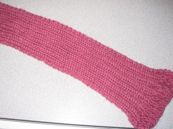Ribbed scarf end detail